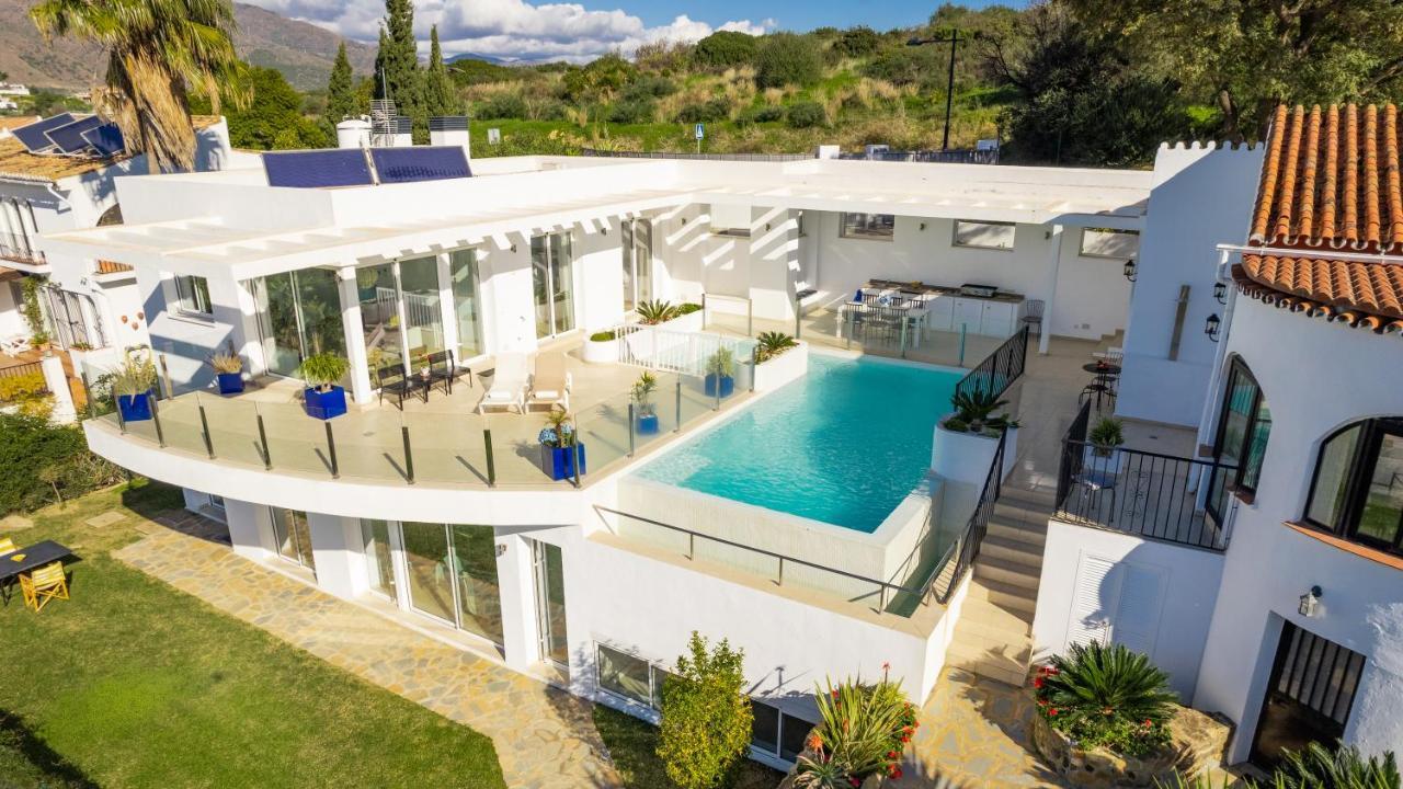 Villa Hesla Estepona Exteriör bild